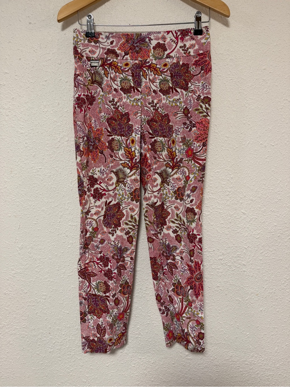 Lisette size 2 stretch floral pants